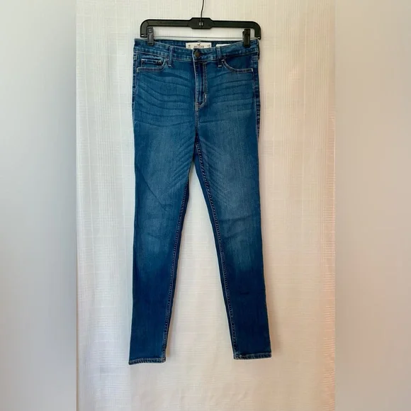Hollister Women's Blue Jeans - Picture 1 of 5